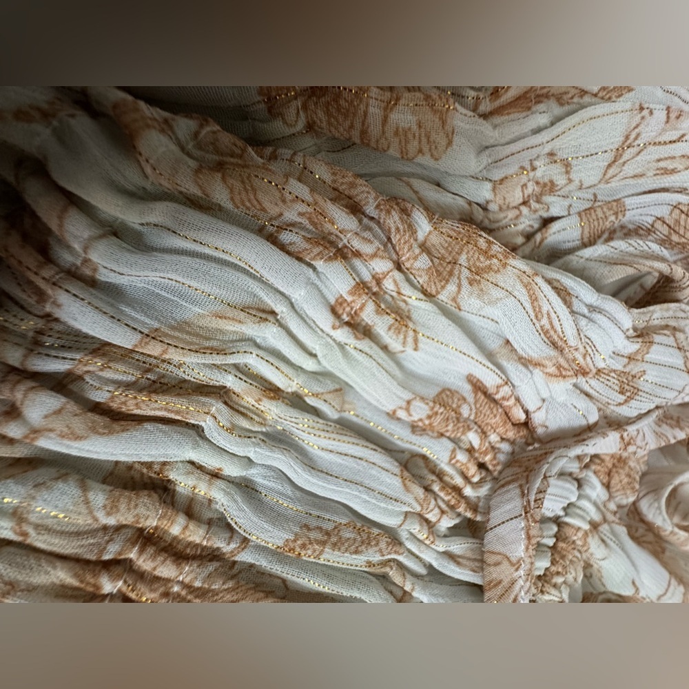 Express Sheer Floral Ruched Blouse / Ivory Gold / S - Picture 7 of 8